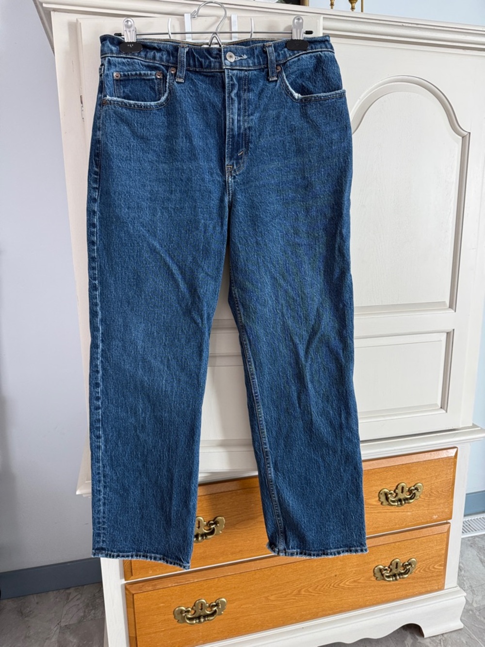 Abercrombie & Fitch Women’s Vintage Straight Jeans
